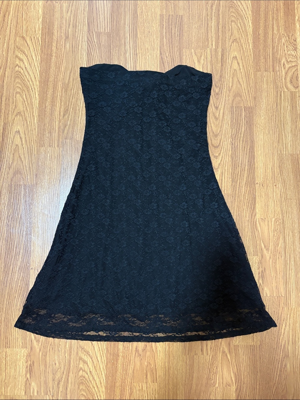 Black Lace Strapless Bow Dress - Picture 2 of 4